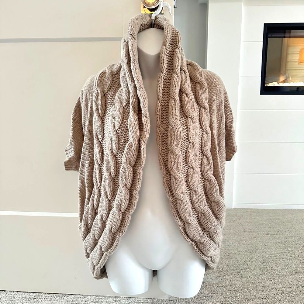 THEORY Gorgeous Oat Cable Knit Sweater Shrug Sz M NEW $485!!